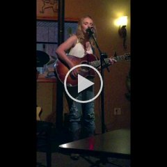 Here's a brief video clip of Rachel's set.